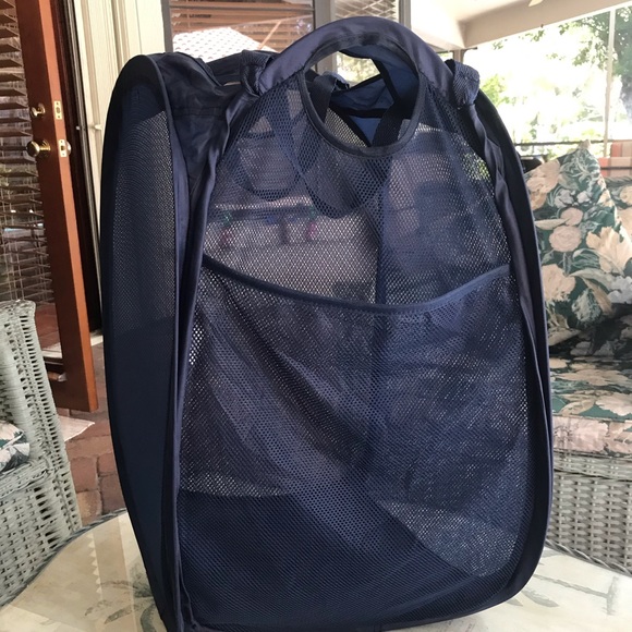 NAVY BLUE MESH HAMPER - Picture 1 of 7